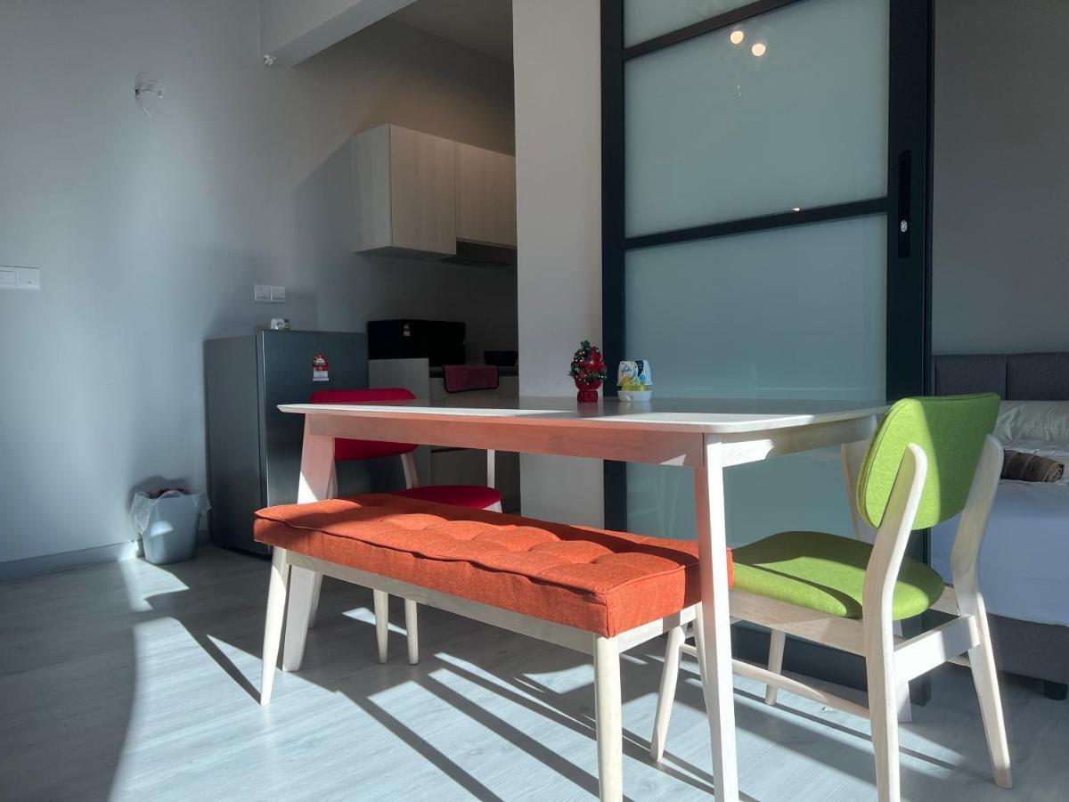 Tk Homestay - Sea View And Mount Kinabalu View كوتا كينابالو المظهر الخارجي الصورة
